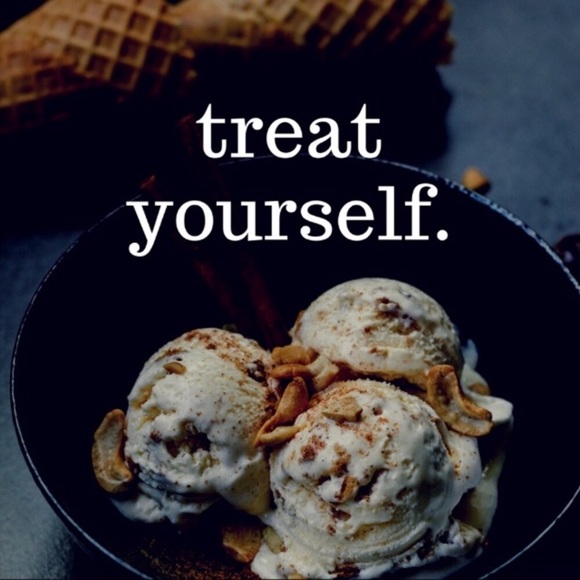 Few Things About Me & My Closet! ☺️ - Picture 12 of 16